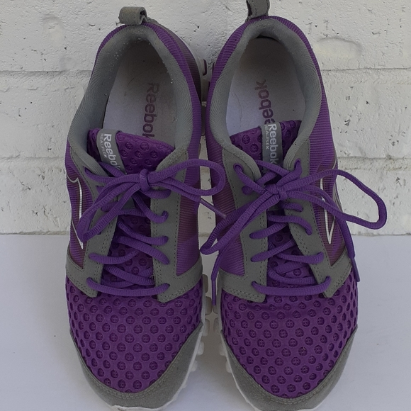 Reebok Women's Realflex Running Shoe - Picture 2 of 8